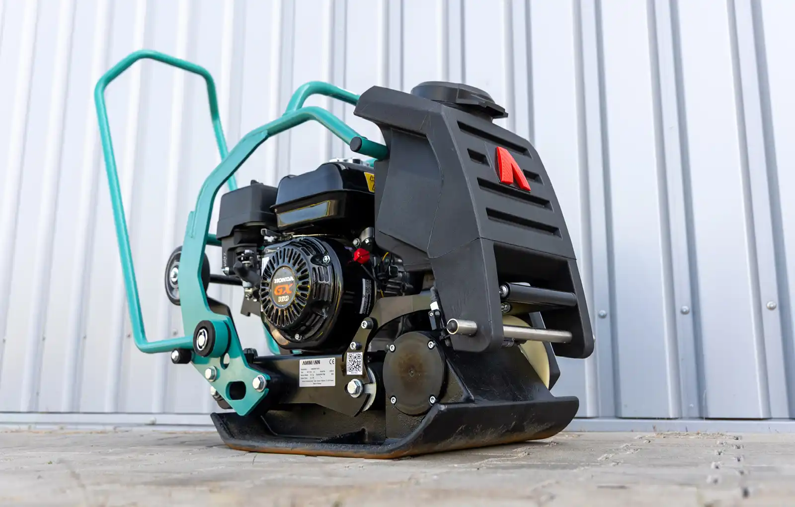 Ammann APF 10/40-2 lapvibrátor - Case Építőgépek