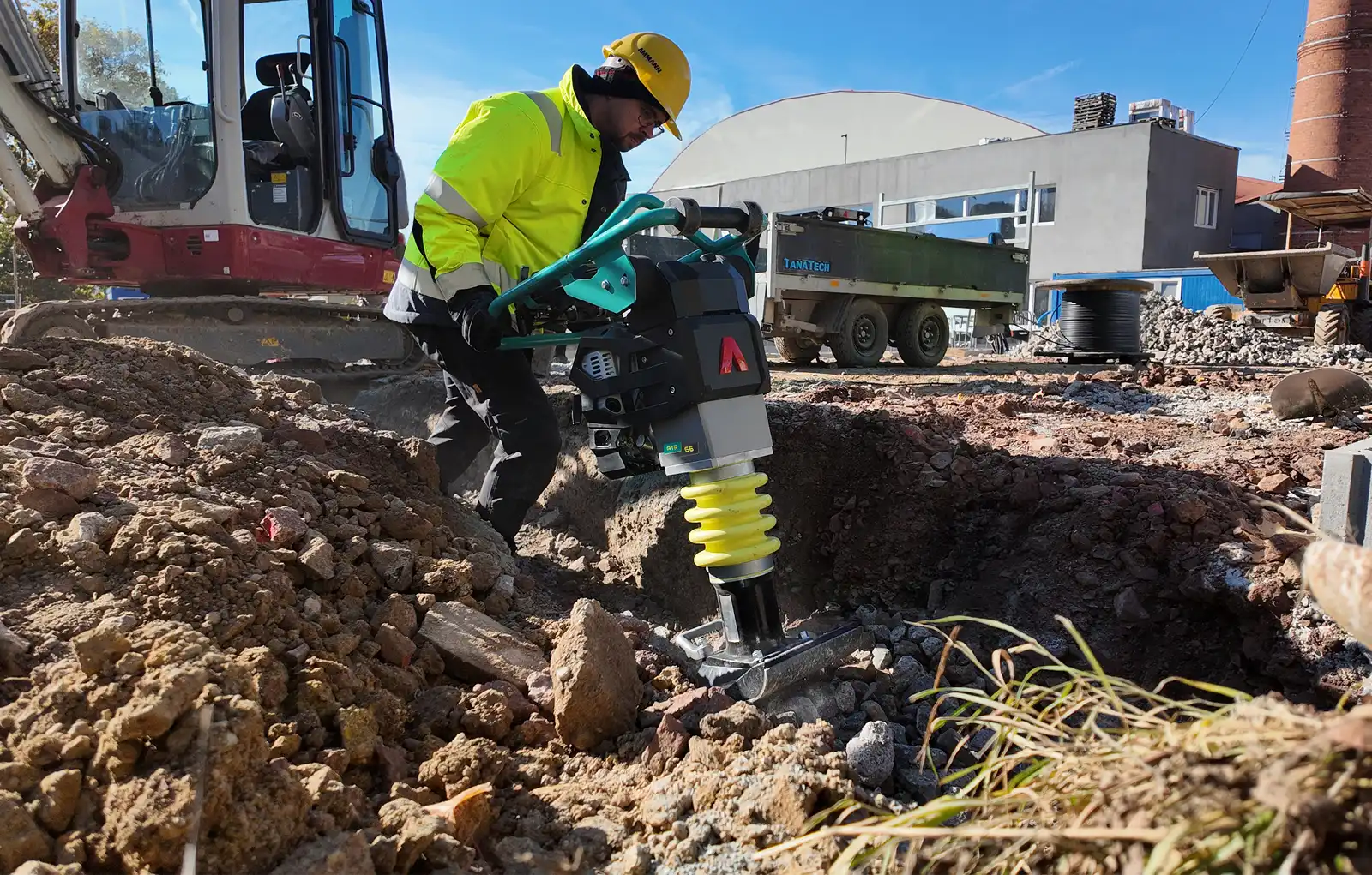 Ammann ATR 66 döngölőbéka - Case Építőgépek