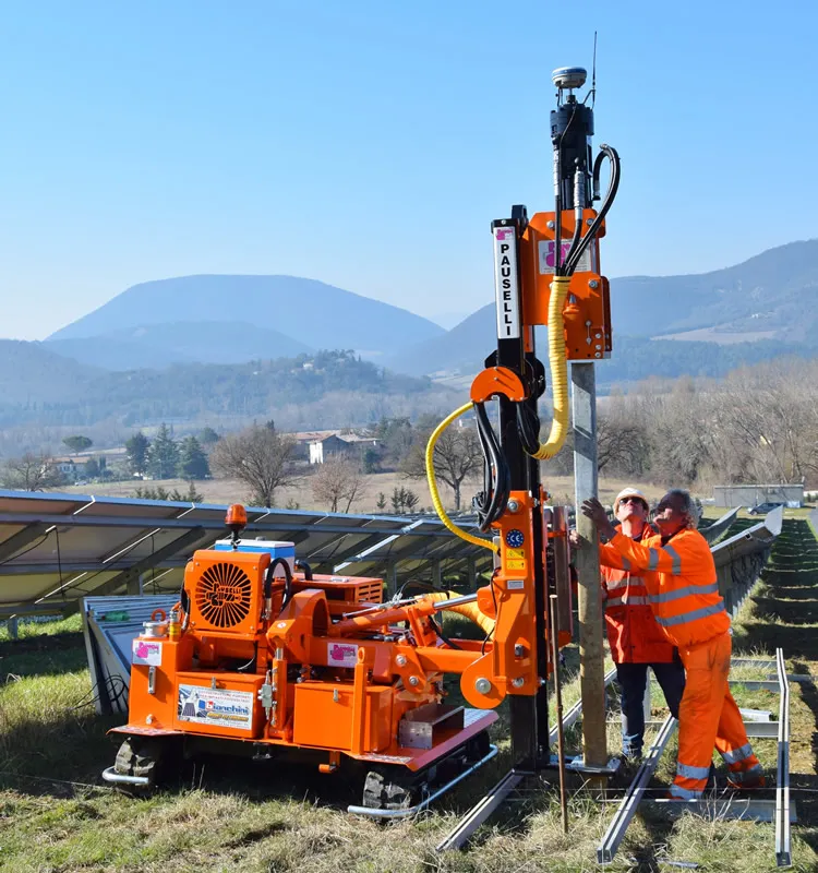 Pauselli Pile Driver 700 - Case Építőgépek