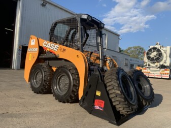 CASE SR130B - kompakt rakodógép